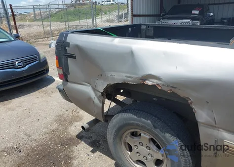 2001 Chevrolet Silverado 1500 Lt из США, поврежденный, VIN 2GCEK19T011406207